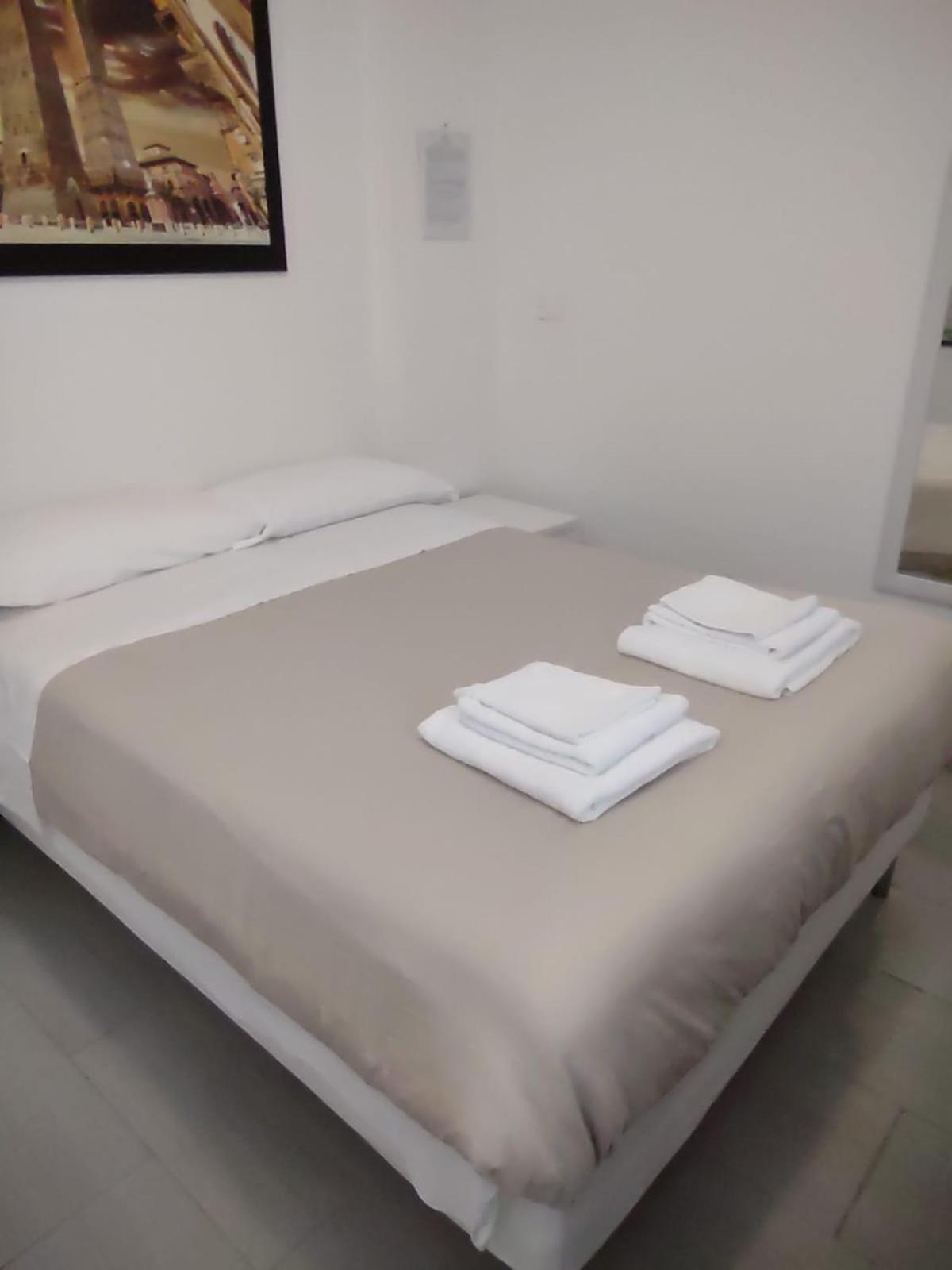 A San Lazzaro Rooms San Lazzaro di Savena Exteriör bild